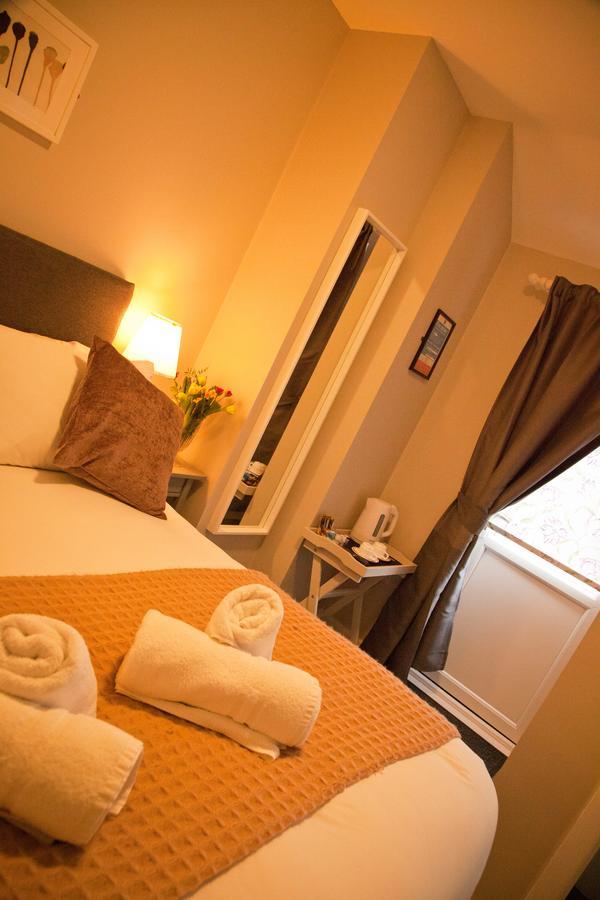 Rowton Poplars Hotel 체스터 외부 사진